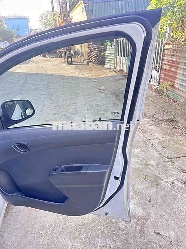 Chevrolet Spark 2012 Trắng 100745 km