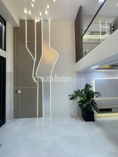 Hẻm ô tô 8m đường LẠC LONG QUẬN Q11, 5 tầng, 4PN, 4WC, thang máy 450kg