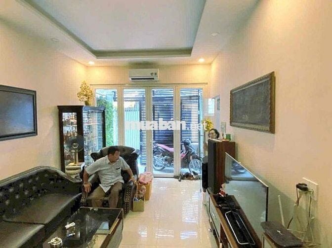 Bán nhà hẻm 37 Trần Văn Khánh Quận 7