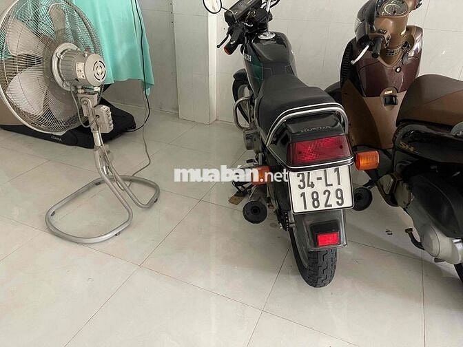 Honda CB125T màu Đen