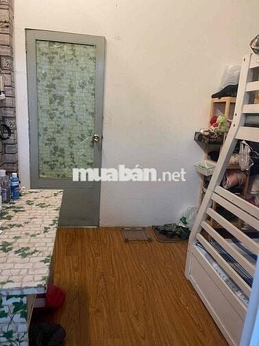 Cho thuê Nguyên Tầng 1 - 3 phòng ngủ 2 vệ sinh Nguyễn Hồng Đào