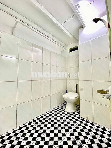 TRỐNG SẴN PHÒNG CÓ GÁC - ĐẦY ĐỦ NỘI THẤT - NGAY NGÃ TƯ BỐN XÃ - Q11