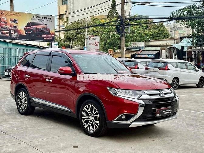Mitsubishi Outlander 2018 siêu siêu lướt