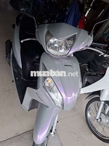 Honda Vision màu Tím