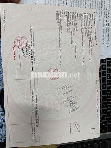 bán nhà trệt 2 lầu hoàn công đường nhựa 12m,vỉa hè gần vincom 550