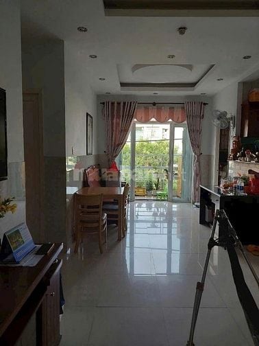 Chung cư SG Tower, Thoại Ngọc Hầu, TP: 2p ngủ, 80m2, 9tr, nội thất