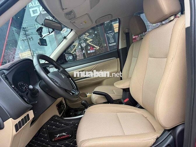 Mitsubishi Outlander 2018 siêu siêu lướt