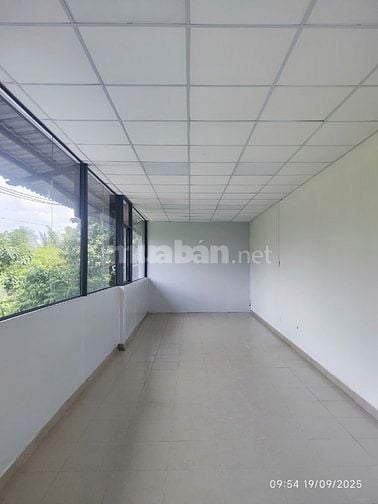 Cho thuê phòng tại tầng 1, căn góc nhà số 152 đường số 39, quận 7