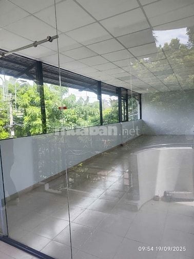 Cho thuê phòng tại tầng 1, căn góc nhà số 152 đường số 39, quận 7