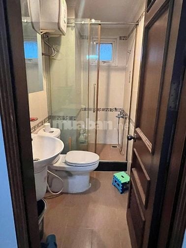 Chung cư SG Tower, Thoại Ngọc Hầu, TP: 2p ngủ, 80m2, 9tr, nội thất