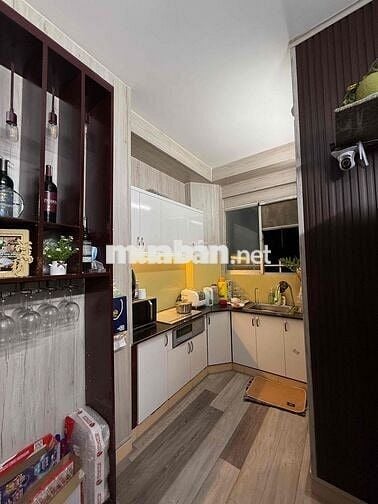 Cho thuê căn hộ 2PN Trung tâm Quận 8 full nội thất CC Bông Sao