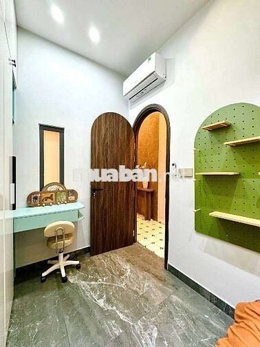 Nhà mặt tiền kinh doanh 3 phòng ngủ full nội thất đường Phạm Văn Chiêu