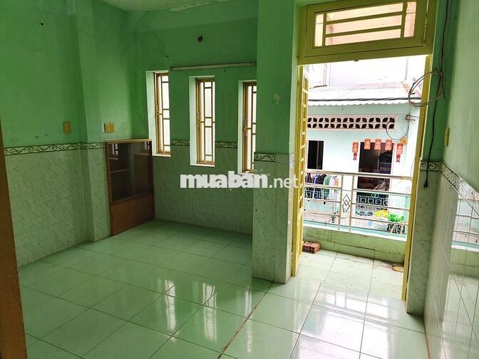 Hẻm nguyên căn, 92m2, 1 trệt +1 lầu, 4PN, 2WC, gần chợ Phú Bình P5Q11