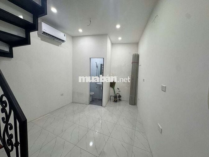 Cực hiếm nhỉnh 3 tỷ có nhà 19m2 x 4 tầng, Tân Ấp, Ba Đình, Hà Nội