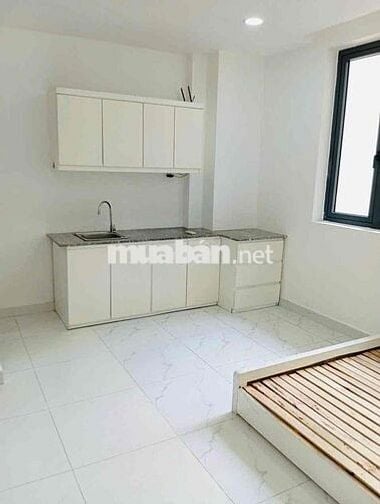 ⚜️Studio Cửa Sổ Lớn Full Nội Thất Có Thang Máy Ngay Trần Bình Trọng