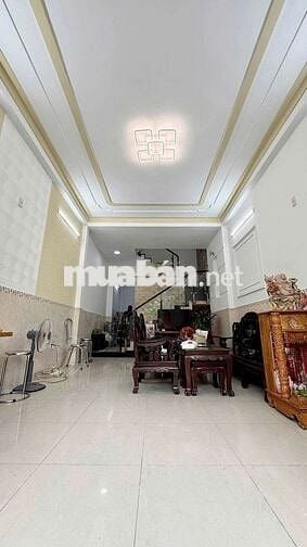 BÁN NHÀ 3 TẦNG 4X15 ĐƯỜNG 18B HẺM NHƯ MẶT TIỀN GIÁ 5,6TỶ TL