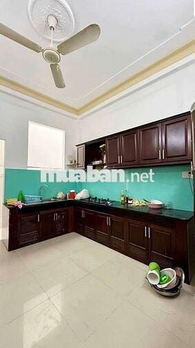 BÁN NHÀ 3 TẦNG 4X15 ĐƯỜNG 18B HẺM NHƯ MẶT TIỀN GIÁ 5,6TỶ TL