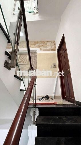 BÁN NHÀ 3 TẦNG 4X15 ĐƯỜNG 18B HẺM NHƯ MẶT TIỀN GIÁ 5,6TỶ TL