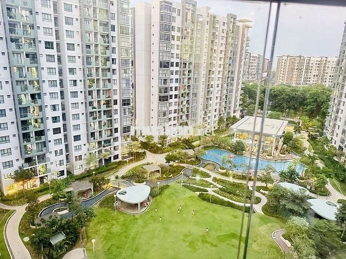 Cho thuê EMERALD 104m 3PN + 2WC , giá 16tr / tháng , nhà mới , ở liền