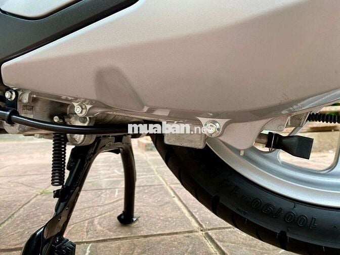 Siêu Lướt 2025 SH MODE CBS Trắng Ngọc Trinh 2000Km