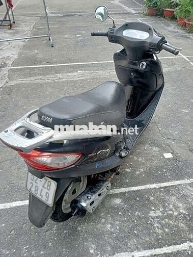 SYM Attila Victoria màu Đen