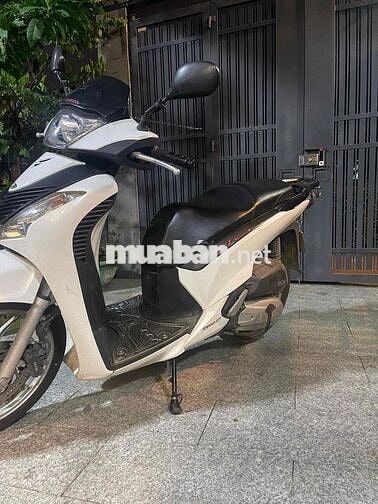 SH 125 đã lên full áo Ý