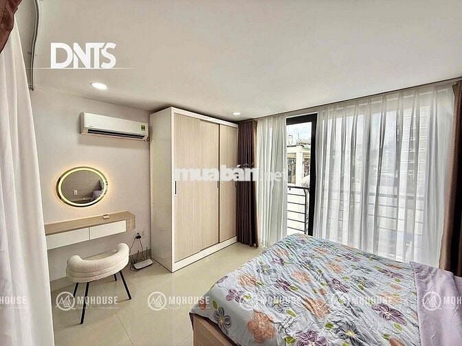 Căn Hộ Cao Cấp 2PN balcony cửa sổ view Thành Phố. Gần chợ Bến Thành