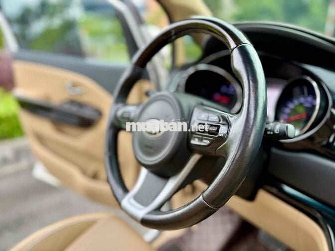 Kia Sedona 2017 bản full dầu - 80000 km Siêu Lướt