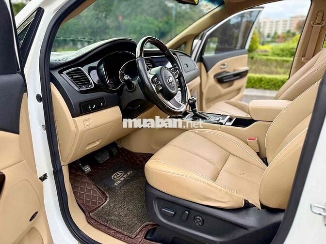 Kia Sedona 2017 bản full dầu - 80000 km Siêu Lướt