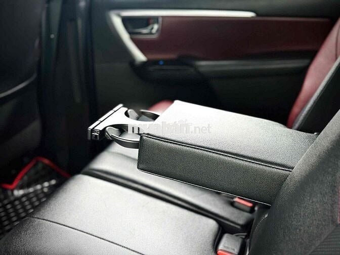 Toyota Fortuner 2025 Legender 2.4L 4x2 AT - 16000