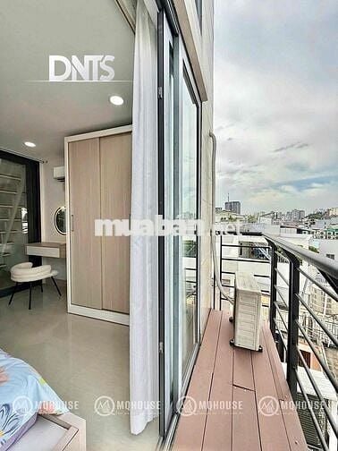 Căn Hộ Cao Cấp 2PN balcony cửa sổ view Thành Phố. Gần chợ Bến Thành