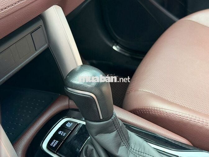 Toyota Cross 2021 Xăng điện 20.000km Xám