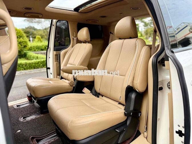 Kia Sedona 2017 bản full dầu - 80000 km Siêu Lướt