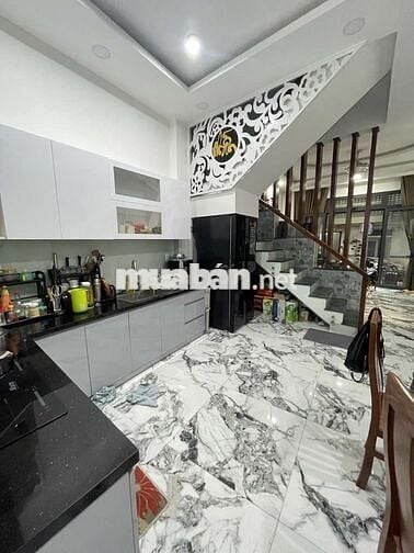 Bán nhà 55m , ngang 5 dài 11m , 3 Tầng, lê trọng tấn - Tân Phú - 5,8 T