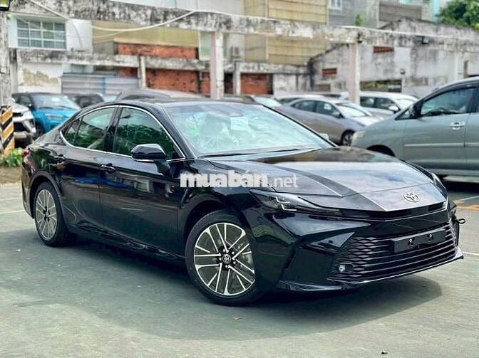 Camry 2.5HEV MID - HỖ TRỢ ĐẾN 100% THUẾ TRƯỚC BẠ