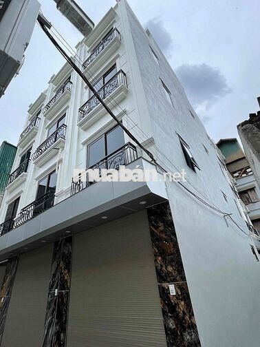 Phố Nguyễn Khoái Ô tô Vào Nhà - Mới Lô Góc 35n -5 T Giá chào 5,88 tỷ