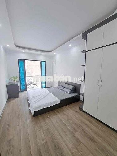 Phố Nguyễn Khoái Ô tô Vào Nhà - Mới Lô Góc 35n -5 T Giá chào 5,88 tỷ