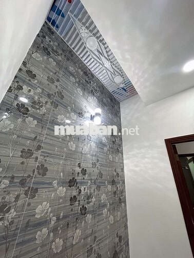 Bán nhà 55m , ngang 5 dài 11m , 3 Tầng, lê trọng tấn - Tân Phú - 5,8 T