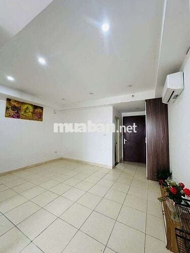 Tập thể Phương Mai - 3PN - Hành lang, cầu thang sáng thoáng - 3.95 tỷ