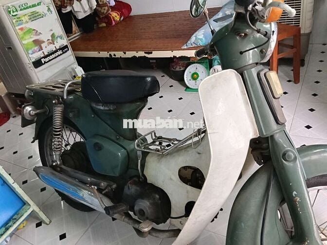 Honda Cub 78 màu Xanh lá