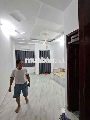 NHÀ MT TRUNG MỸ TÂY 03 XÂY Ở TẶNG FULL NỘI THẤT