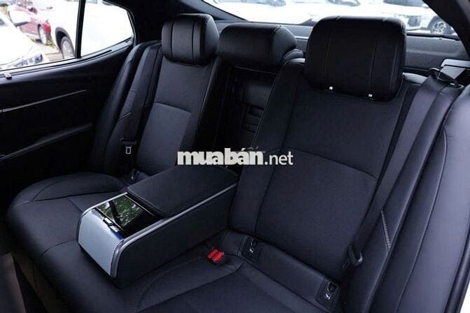 Camry 2.5HEV MID - HỖ TRỢ ĐẾN 100% THUẾ TRƯỚC BẠ