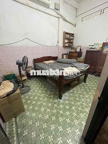 Nhà 3 tầng mặt tiền Hậu Giang-q6 sầm uất(4m x 31m)