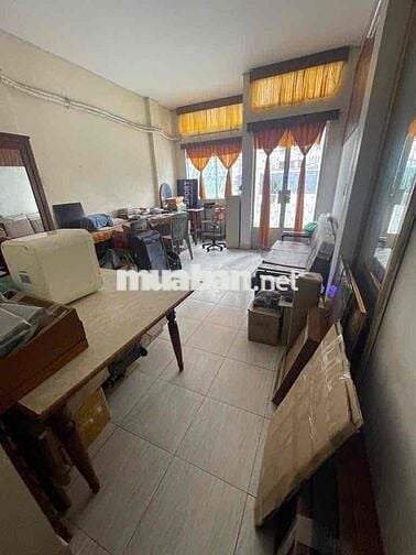 Nhà 3 tầng mặt tiền Hậu Giang-q6 sầm uất(4m x 31m)