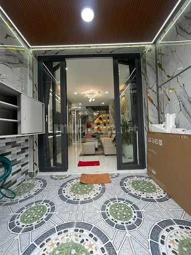 NHÀ HẺM XE HƠI THÔNG - TÂN CHÁNH HIỆP QUẬN 12 - GẦN CVPM QUANG TRUNG