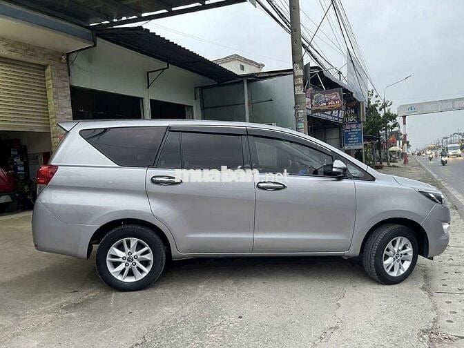 Cần Bán Toyota Innova 2017 2.0E