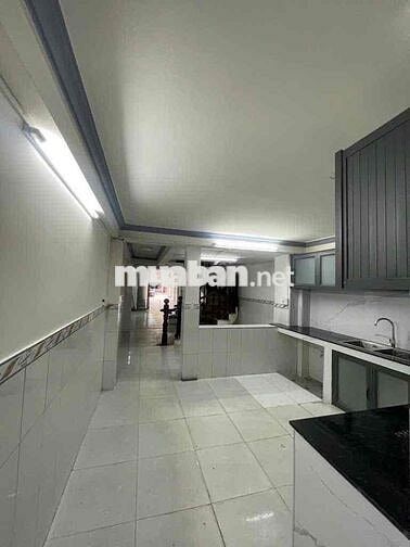 Nhà mặt tiền kd 5 tầng Hậu Giang-q6 ( 3,5m x 28m) khu vực sầm uất