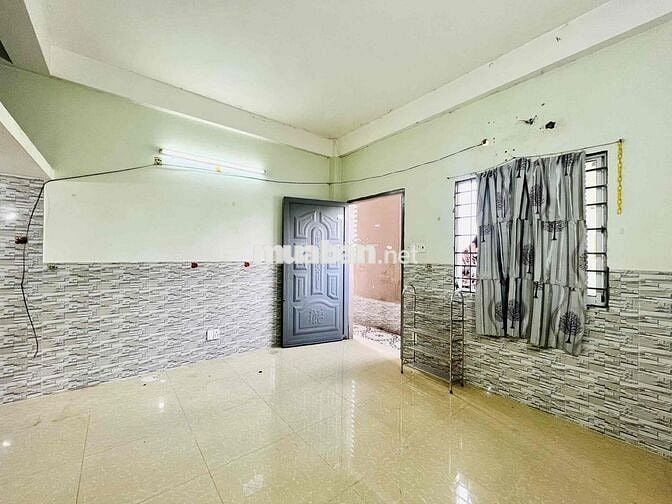 TRỐNG LẠI 2PHÒNG SIÊU RỘNG 30m2 Giá Chỉ 2trx Máy Lạnh Ngay Đông Bắc