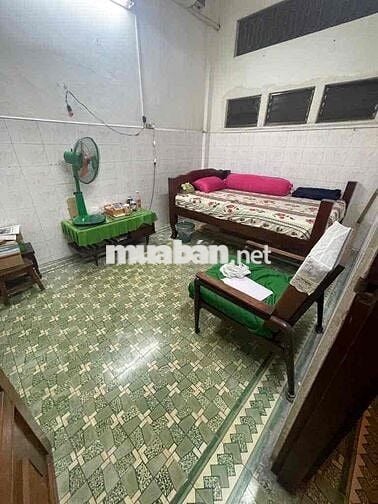 Nhà 3 tầng mặt tiền Hậu Giang-q6 sầm uất(4m x 31m)