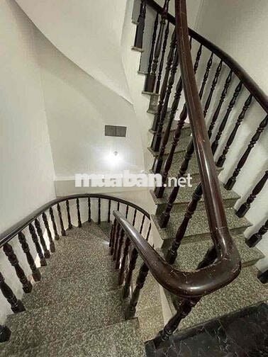 Nhà mặt tiền kd 5 tầng Hậu Giang-q6 ( 3,5m x 28m) khu vực sầm uất